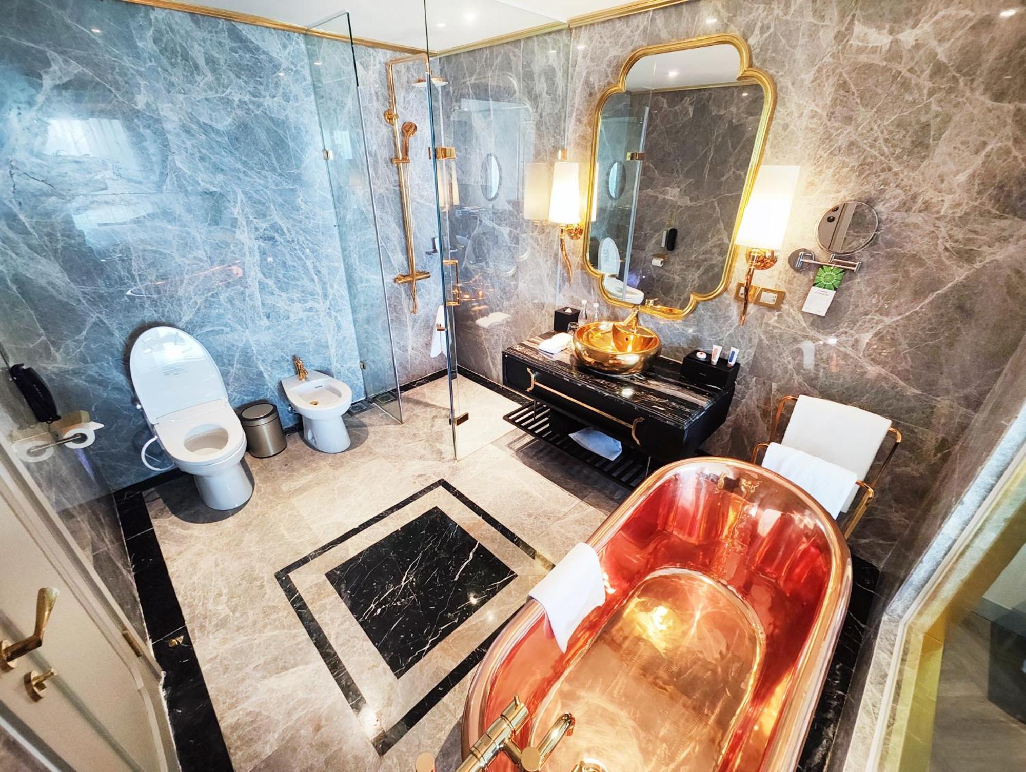 Dolce By Wyndham Golden Khách sạn Hà Nội